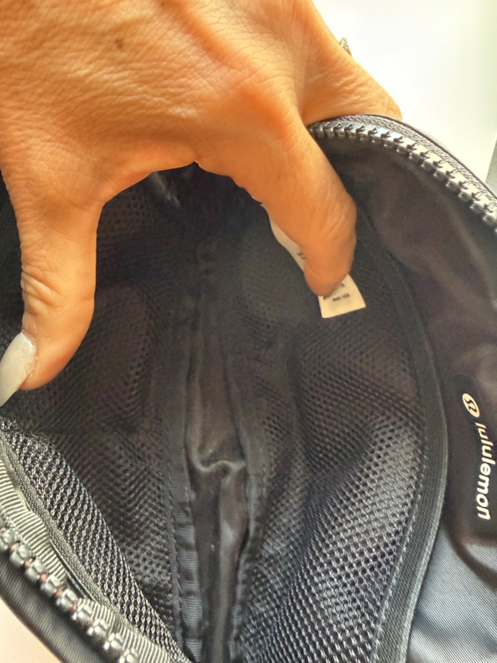 lululemon athletica Black Minimalist Belt Bag - Picture 4 of 5